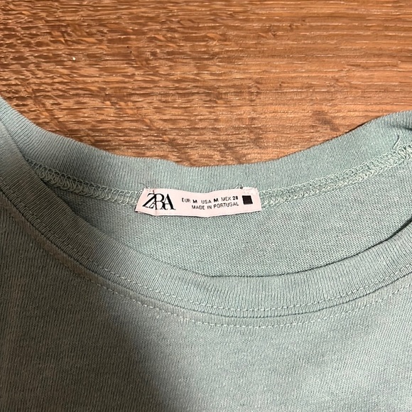 Zara tee - Picture 2 of 2